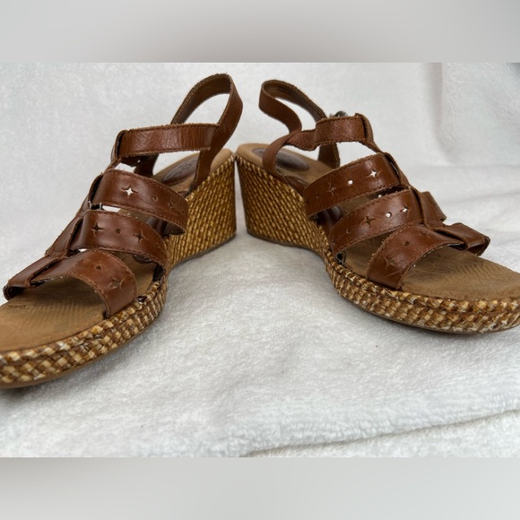 B O C, Born Concepts, leather with suede insole wedges - Picture 4 of 8